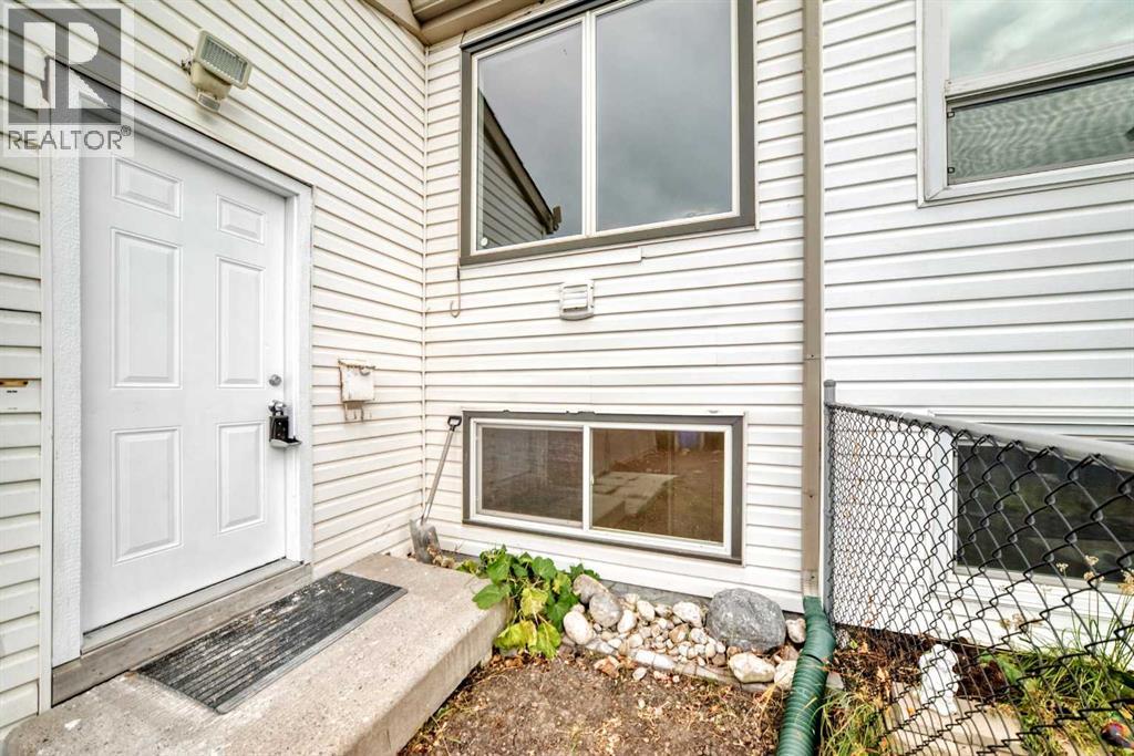 1106 53a Street Se, Calgary, Alberta  T2A 1V9 - Photo 2 - A2267173