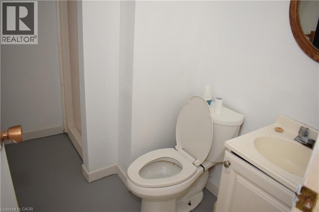 249 Cedarbrae Avenue Unit# 1, Waterloo, Ontario  N2L 4S8 - Photo 25 - 40817602