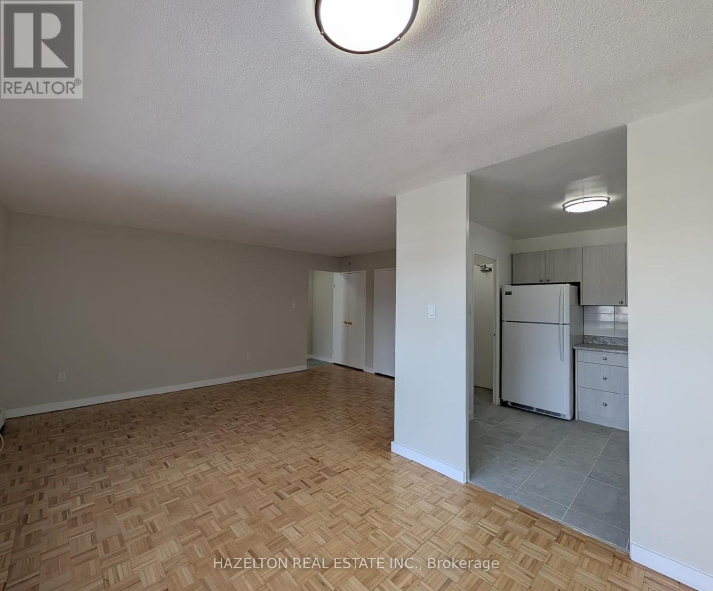 521 - 1901 Martin Grove Road, Toronto, Ontario  M9V 3T1 - Photo 5 - W12818096