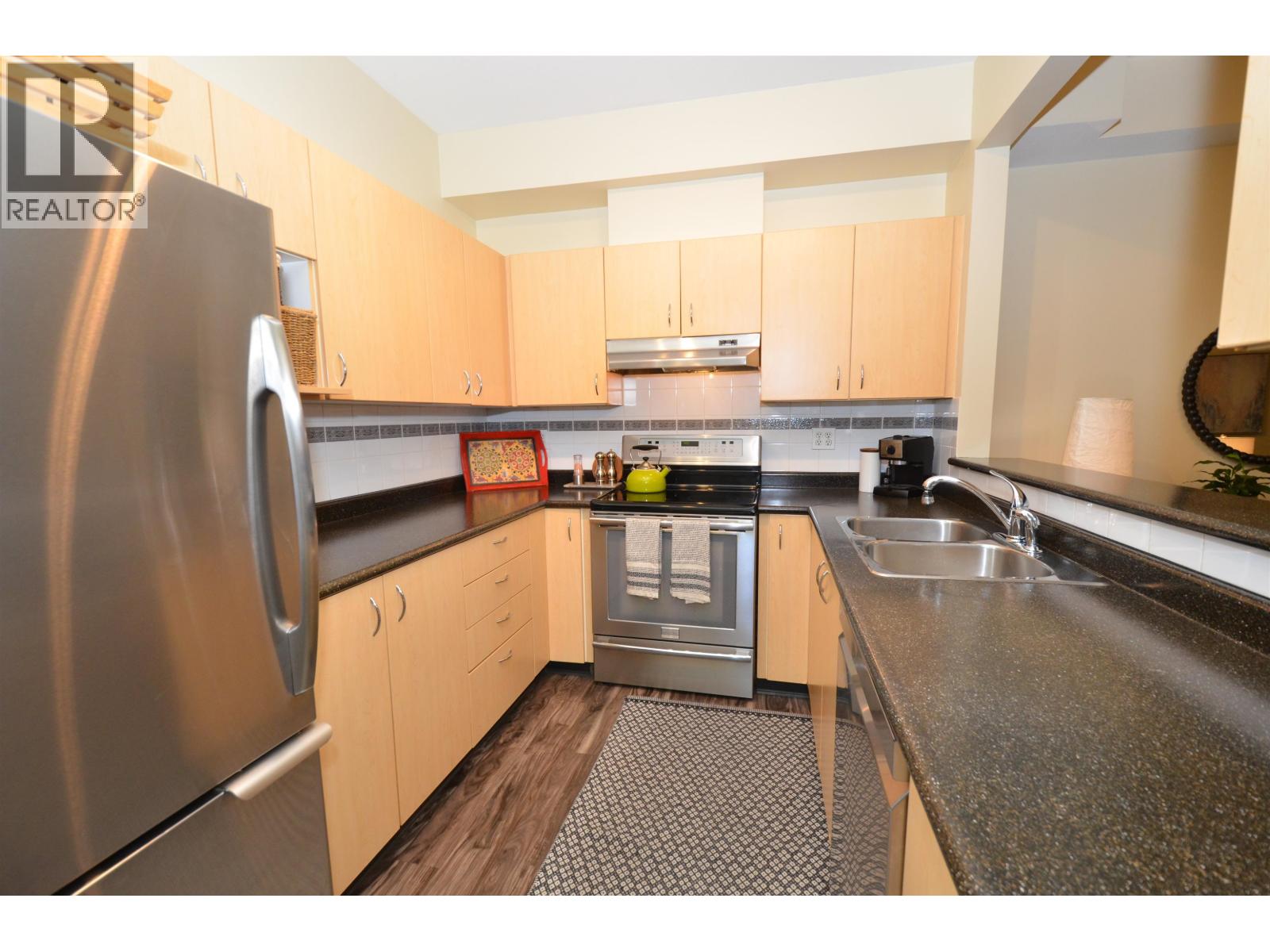 123 Seventh Street, New Westminster, British Columbia  V3M 6Y2 - Photo 19 - R3107228