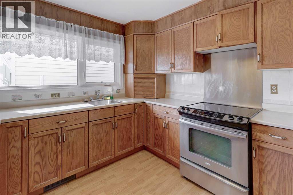 4513 Forman Crescent Se, Calgary, Alberta  T2A 2B1 - Photo 2 - A2297736