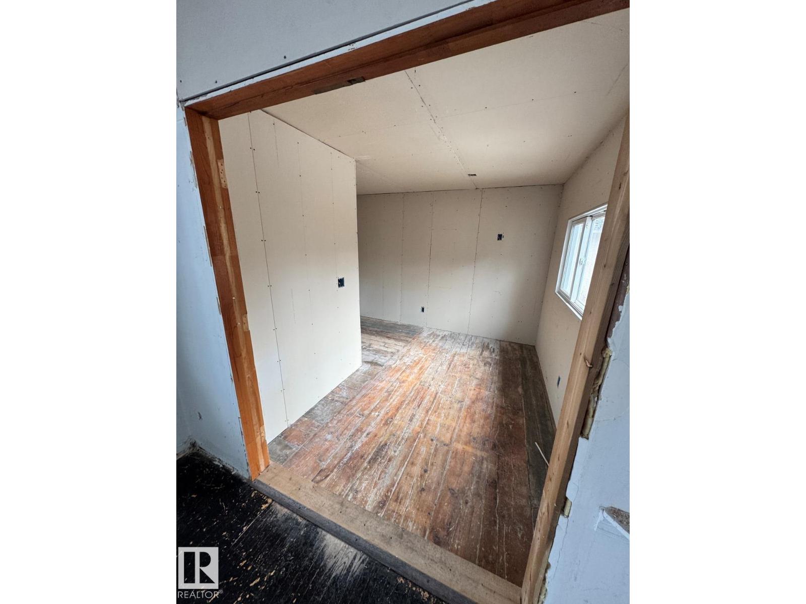 Unknown Address, ,     - Photo 14 - E4480829