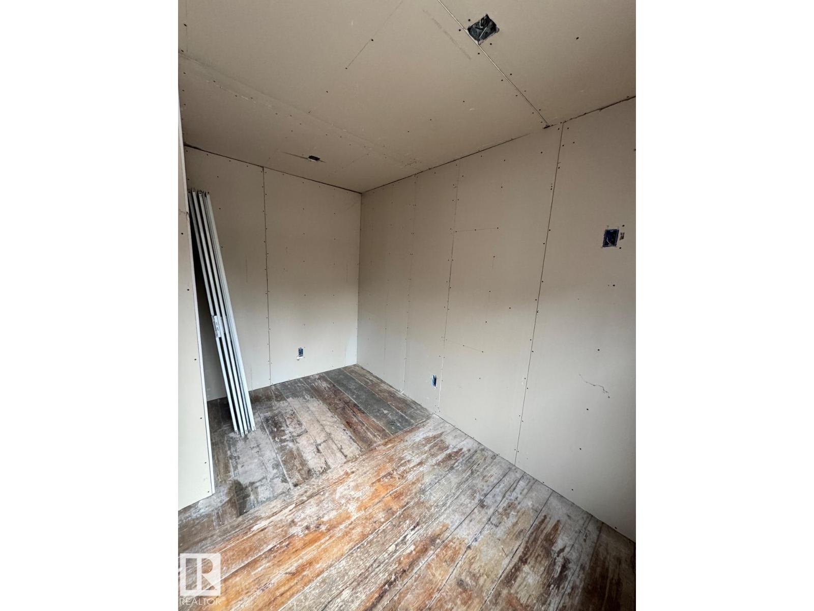 Unknown Address, ,     - Photo 15 - E4480829