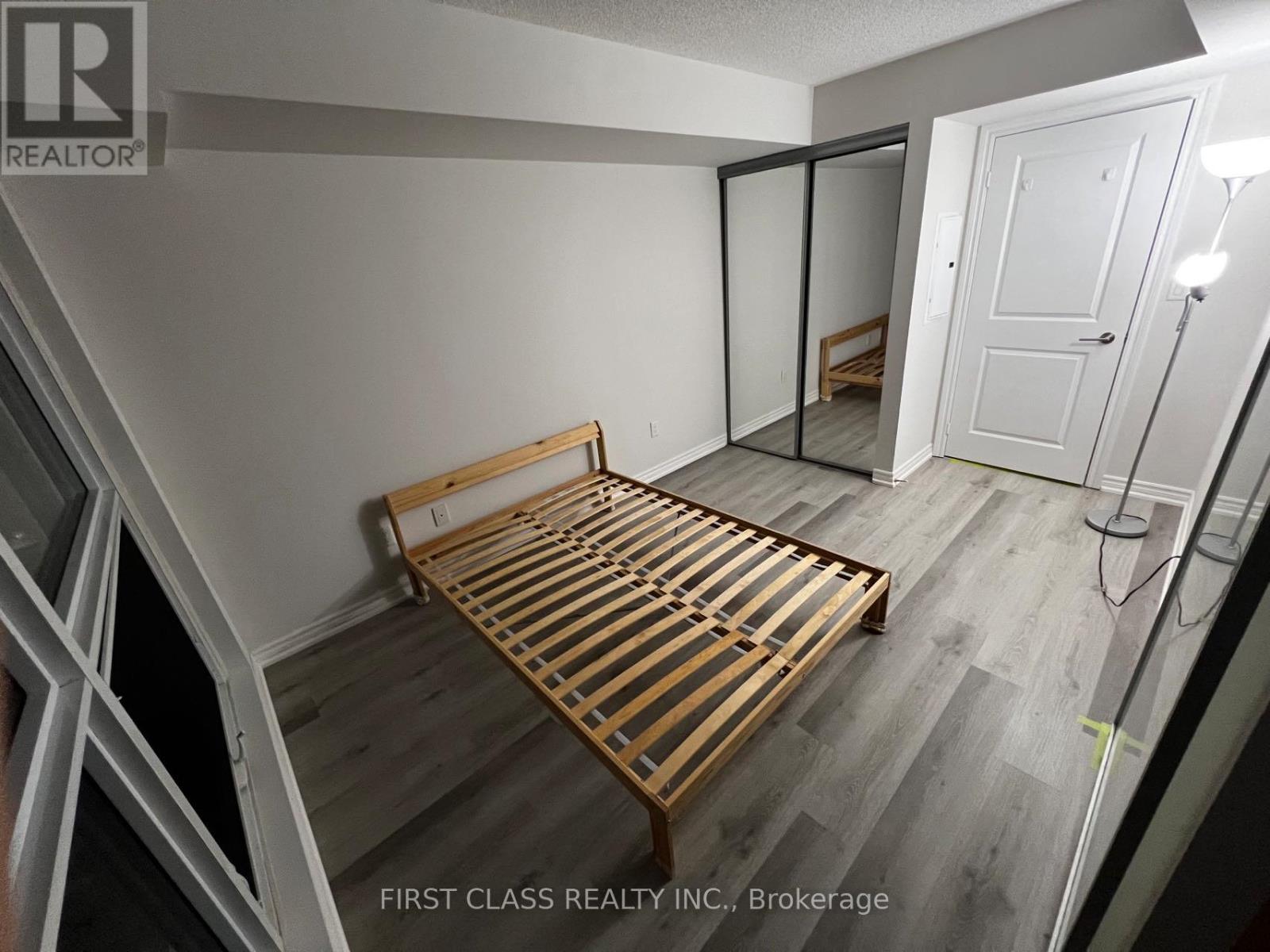 820 - 386 Yonge Street, Toronto, Ontario  M5B 0A5 - Photo 10 - C12962372