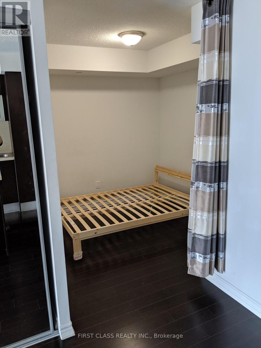 820 - 386 Yonge Street, Toronto, Ontario  M5B 0A5 - Photo 5 - C12962372