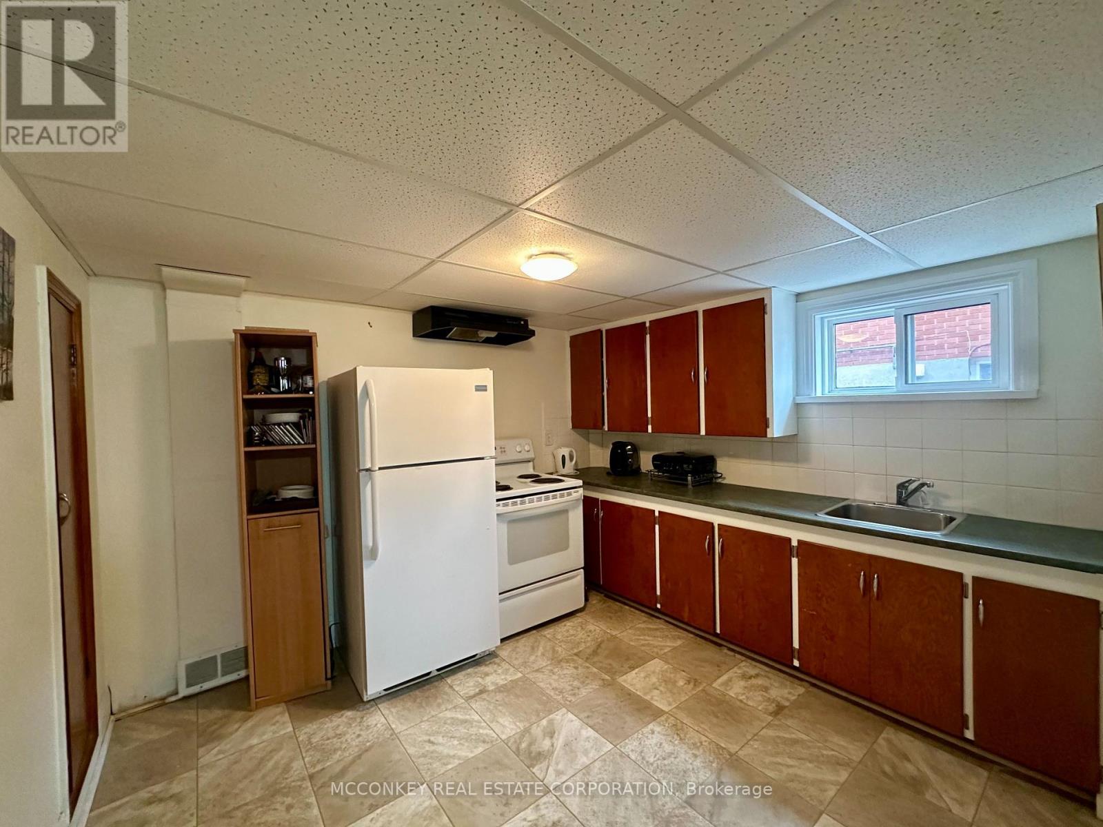 320 Mckellar Street, Peterborough, Ontario  K9J 1P7 - Photo 24 - X12950992