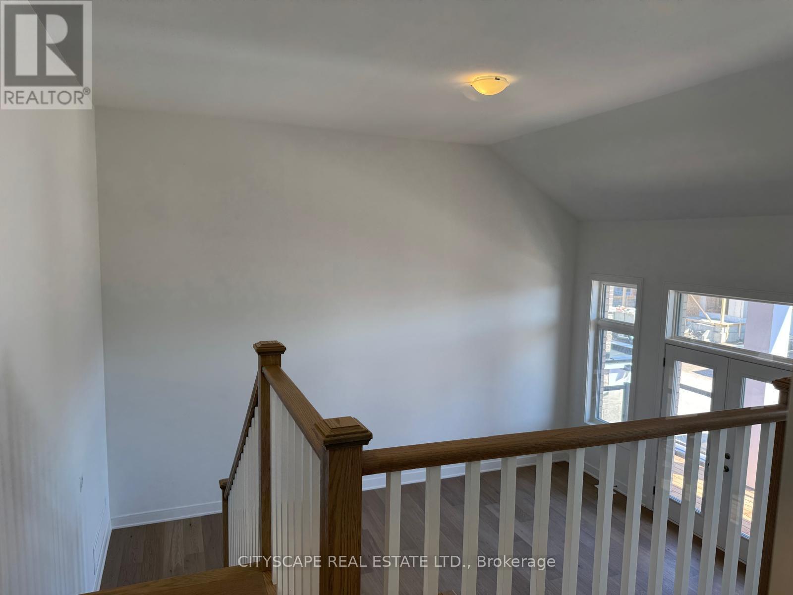 38 Suzuki Street, Barrie, Ontario  L9J 0Y8 - Photo 15 - S12962376