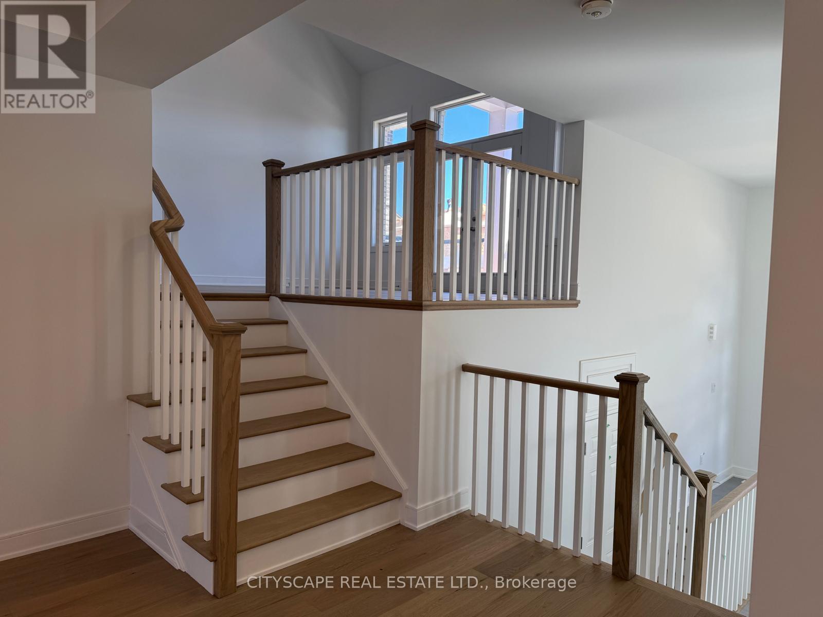 38 Suzuki Street, Barrie, Ontario  L9J 0Y8 - Photo 8 - S12962376