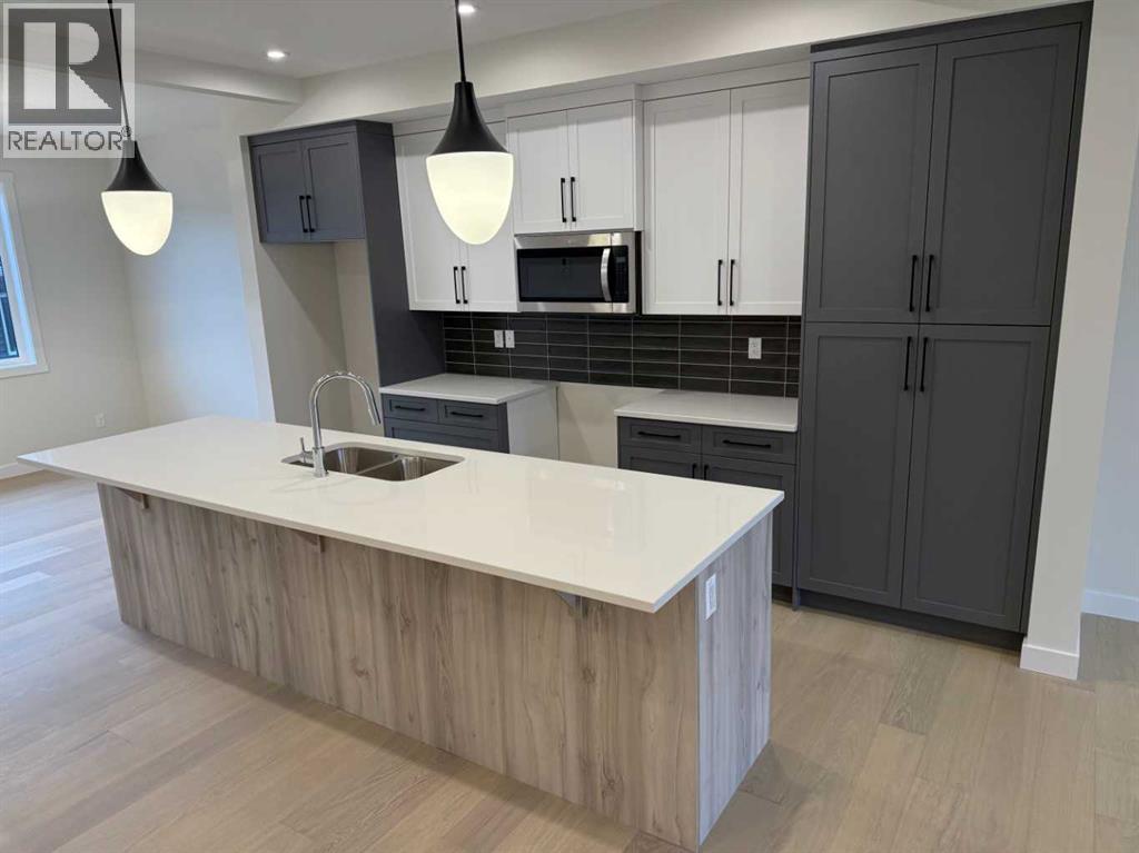 334 Sundown Road, Cochrane, Alberta  T4C 3H2 - Photo 13 - A2265343