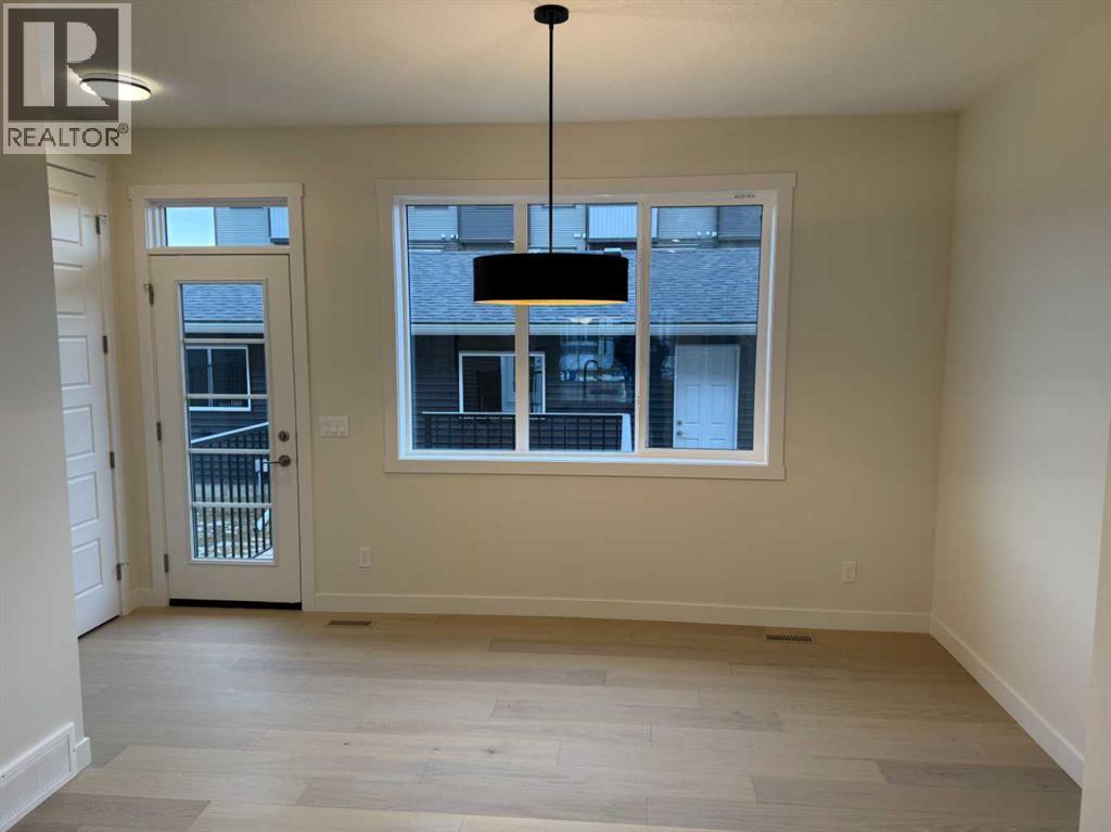 334 Sundown Road, Cochrane, Alberta  T4C 3H2 - Photo 15 - A2265343