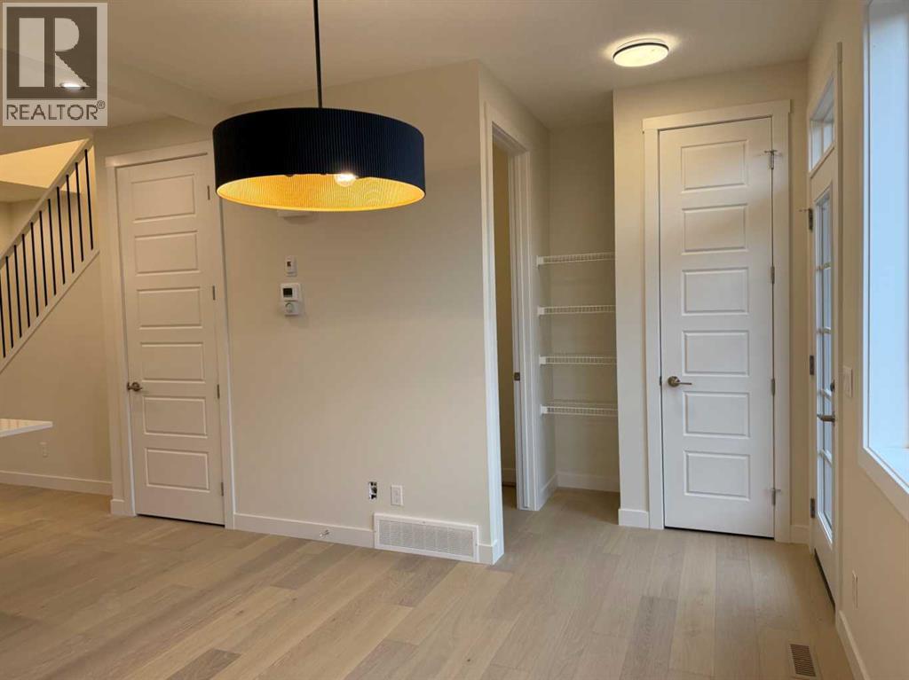 334 Sundown Road, Cochrane, Alberta  T4C 3H2 - Photo 18 - A2265343