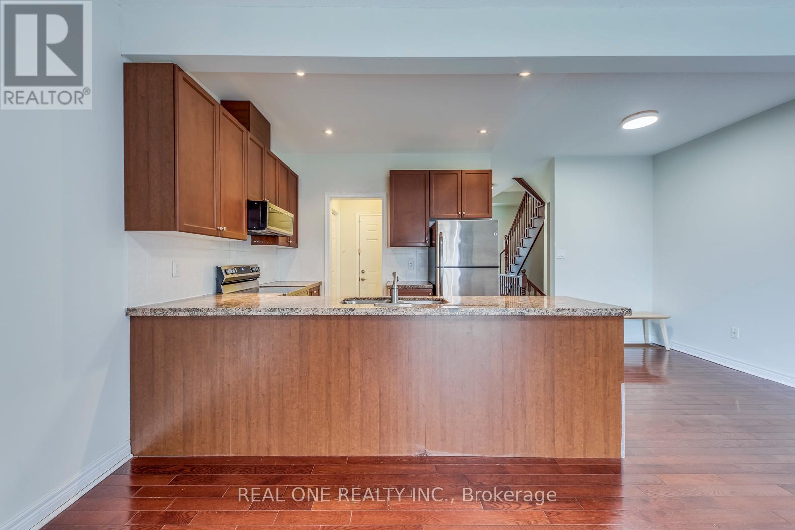 2319 Stone Glen Crescent, Oakville, Ontario  L6M 0C9 - Photo 13 - W12962384