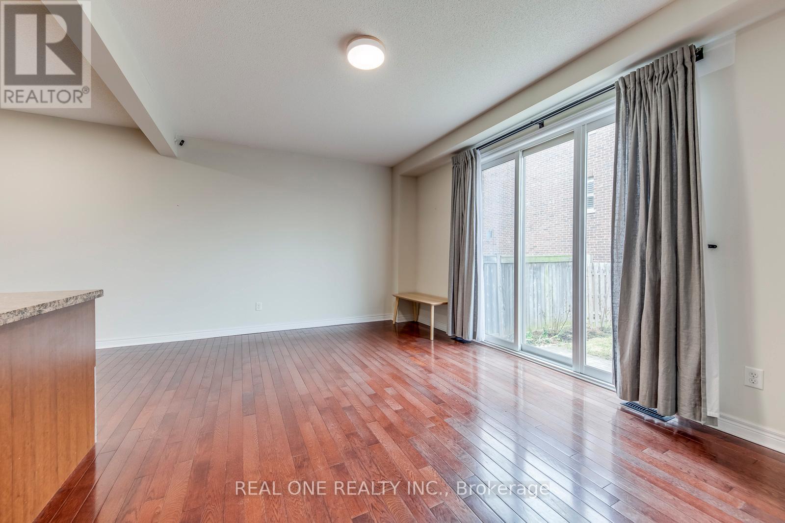 2319 Stone Glen Crescent, Oakville, Ontario  L6M 0C9 - Photo 16 - W12962384