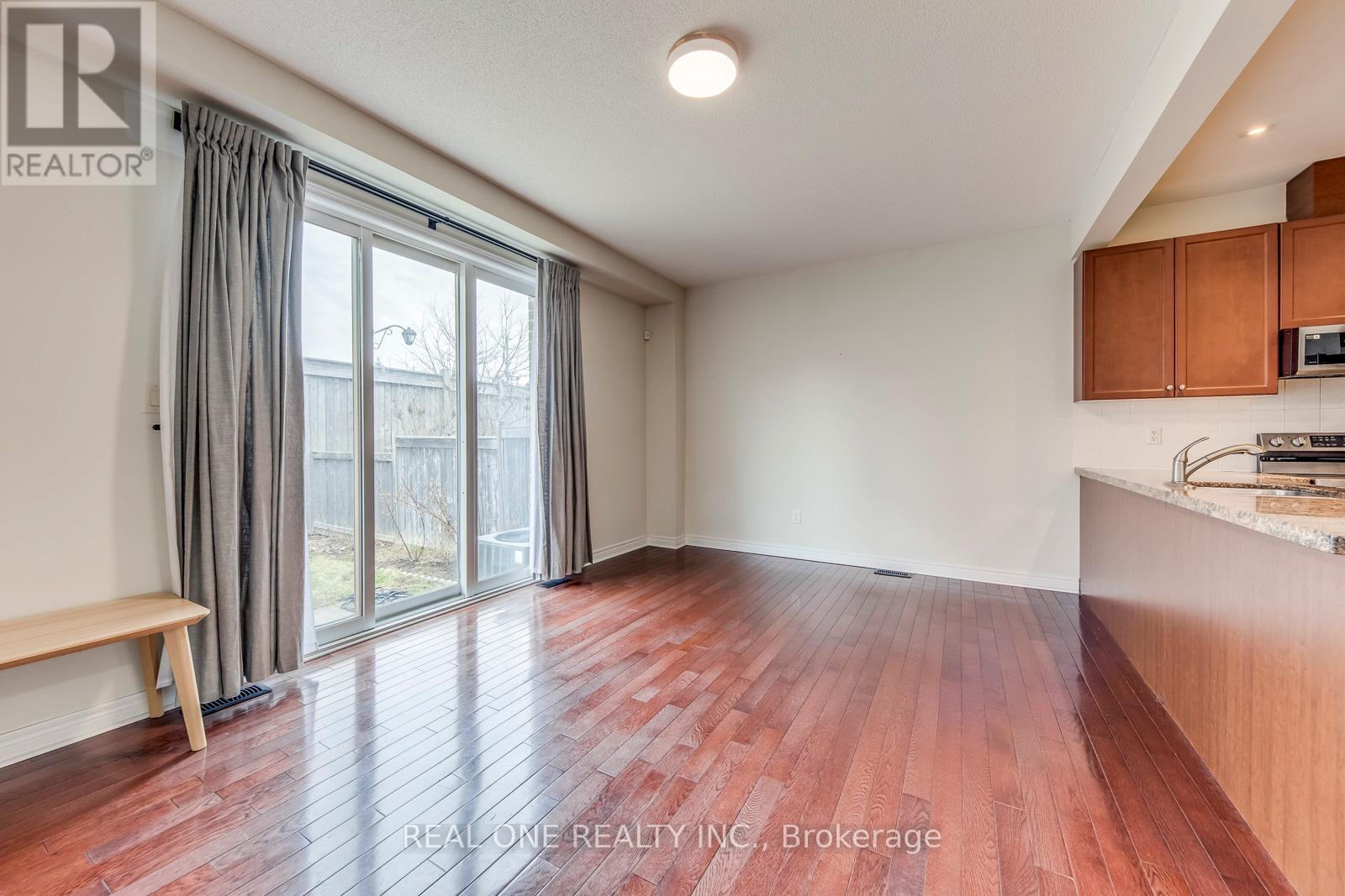 2319 Stone Glen Crescent, Oakville, Ontario  L6M 0C9 - Photo 18 - W12962384