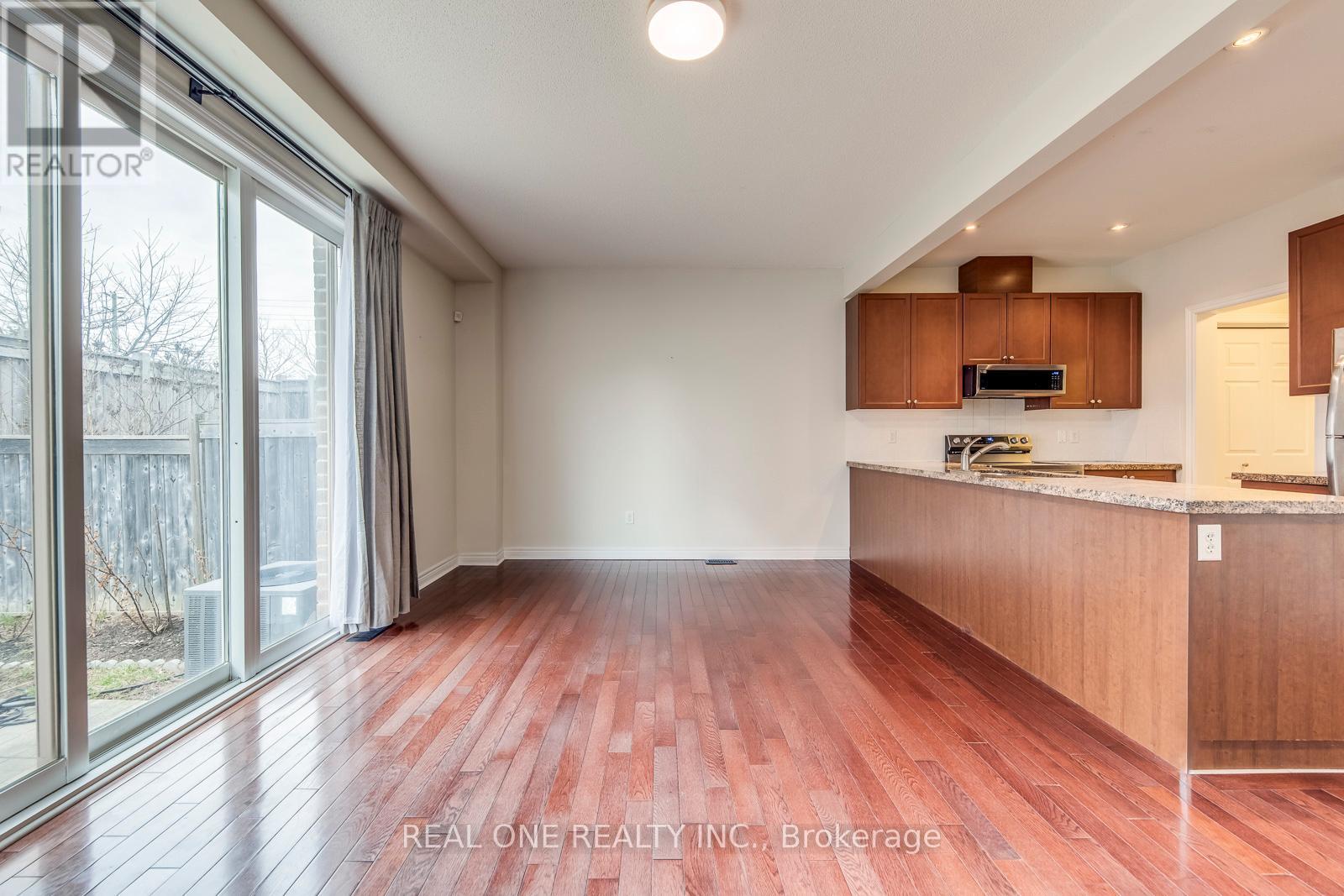 2319 Stone Glen Crescent, Oakville, Ontario  L6M 0C9 - Photo 19 - W12962384