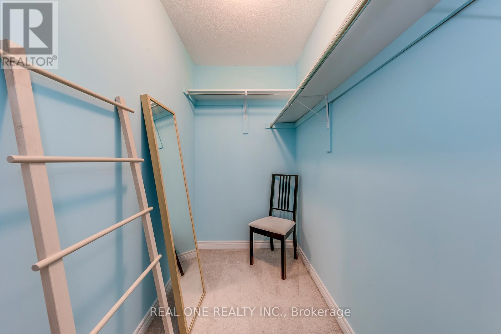 2319 Stone Glen Crescent, Oakville, Ontario  L6M 0C9 - Photo 28 - W12962384