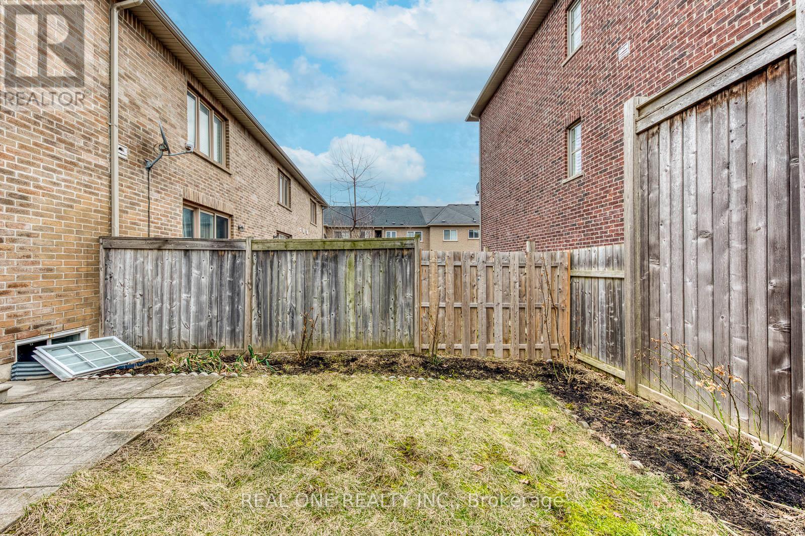 2319 Stone Glen Crescent, Oakville, Ontario  L6M 0C9 - Photo 38 - W12962384