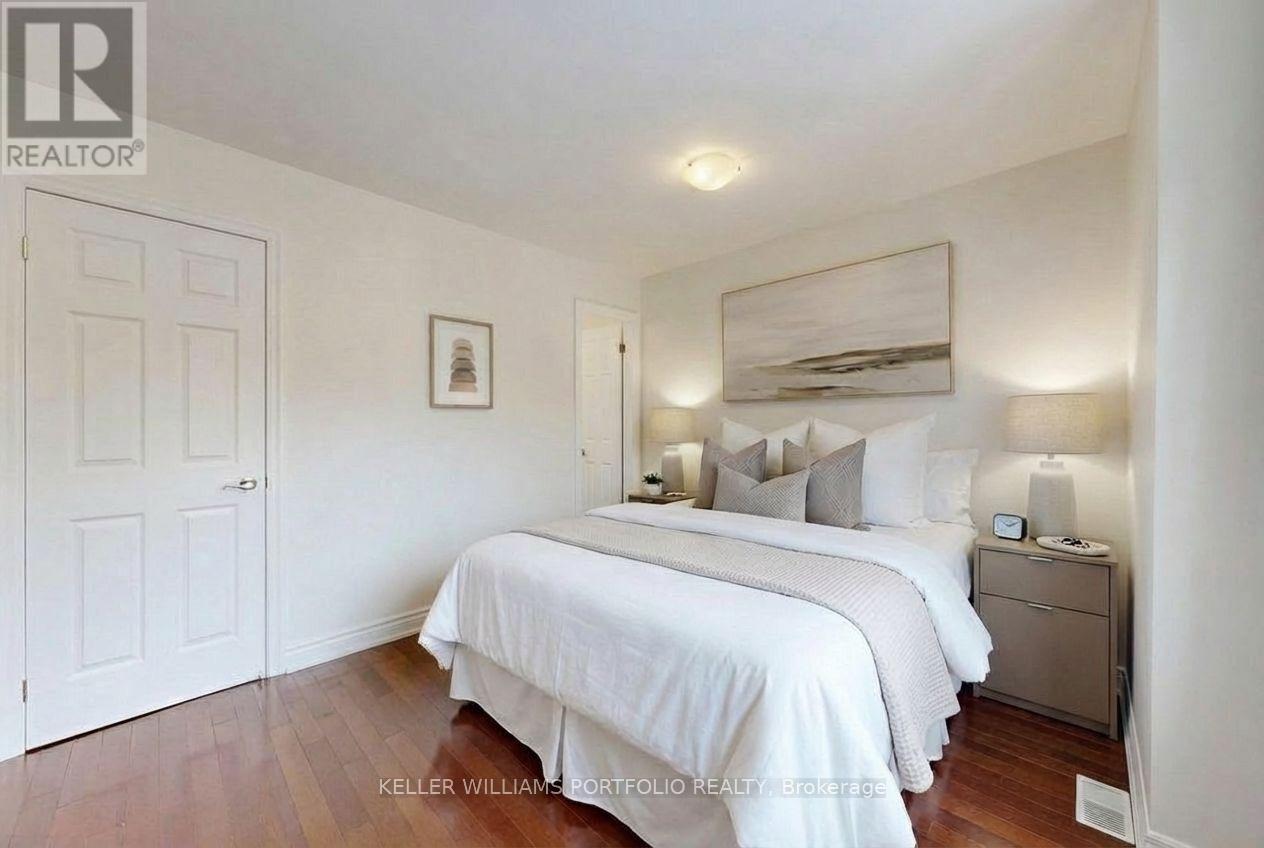 49 Dolphin Drive, Toronto, Ontario  M1L 1N5 - Photo 8 - E12922960