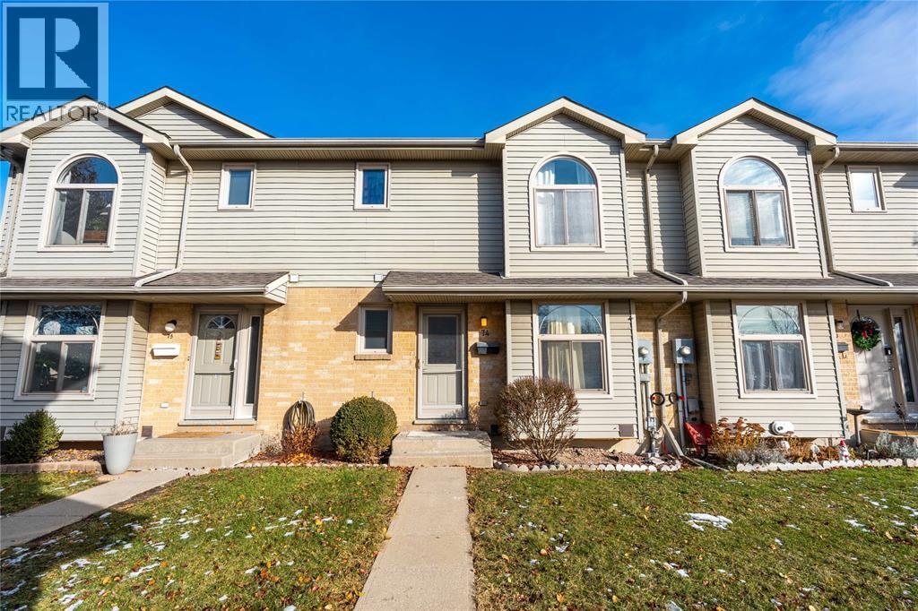 27 YORK CRESCENT Unit# 74, Sarnia, Ontario