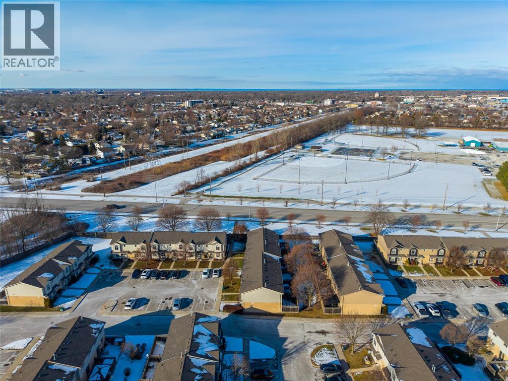 27 York Crescent Unit# 74, Sarnia, Ontario  N7S 6H9 - Photo 32 - 25031413