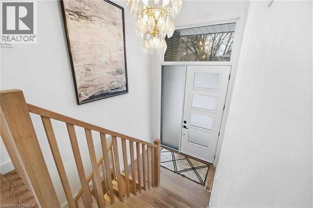 45 Parkside Drive, Brantford, Ontario  N3T 5G3 - Photo 4 - 40800823