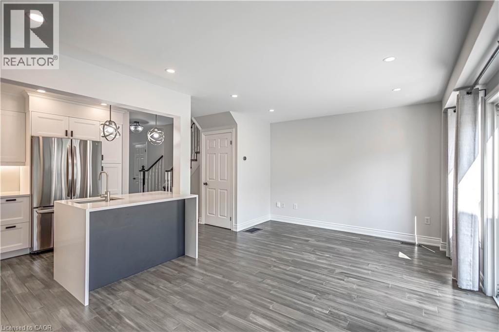 76 Blue Sky Trail, Waterdown, Ontario  L8B 0X6 - Photo 9 - 40811821