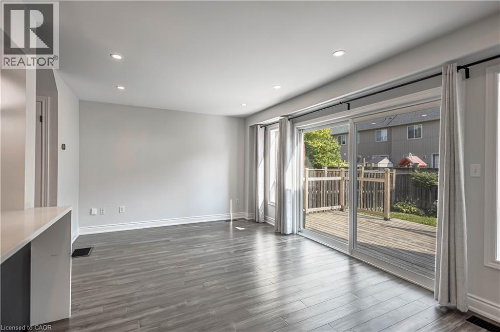 76 Blue Sky Trail, Waterdown, Ontario  L8B 0X6 - Photo 12 - 40811821