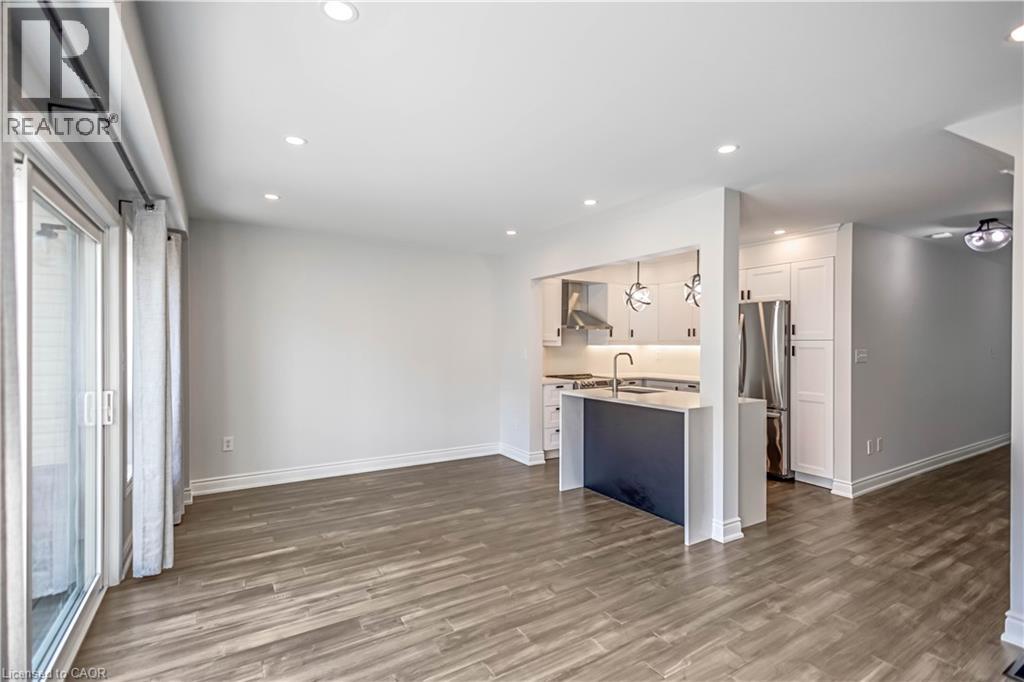 76 Blue Sky Trail, Waterdown, Ontario  L8B 0X6 - Photo 10 - 40811821