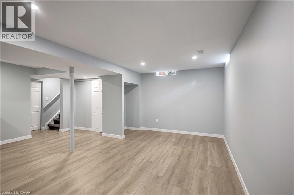 76 Blue Sky Trail, Waterdown, Ontario  L8B 0X6 - Photo 31 - 40811821