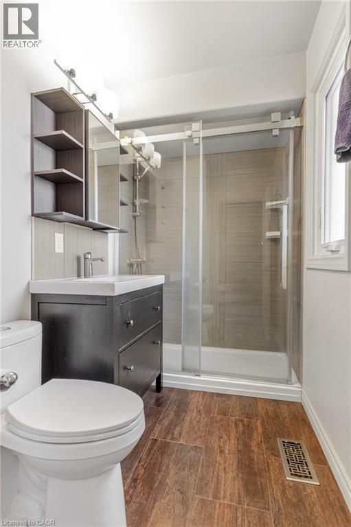 52 Dover Street, Waterloo, Ontario  N2J 1Z1 - Photo 15 - 40812009