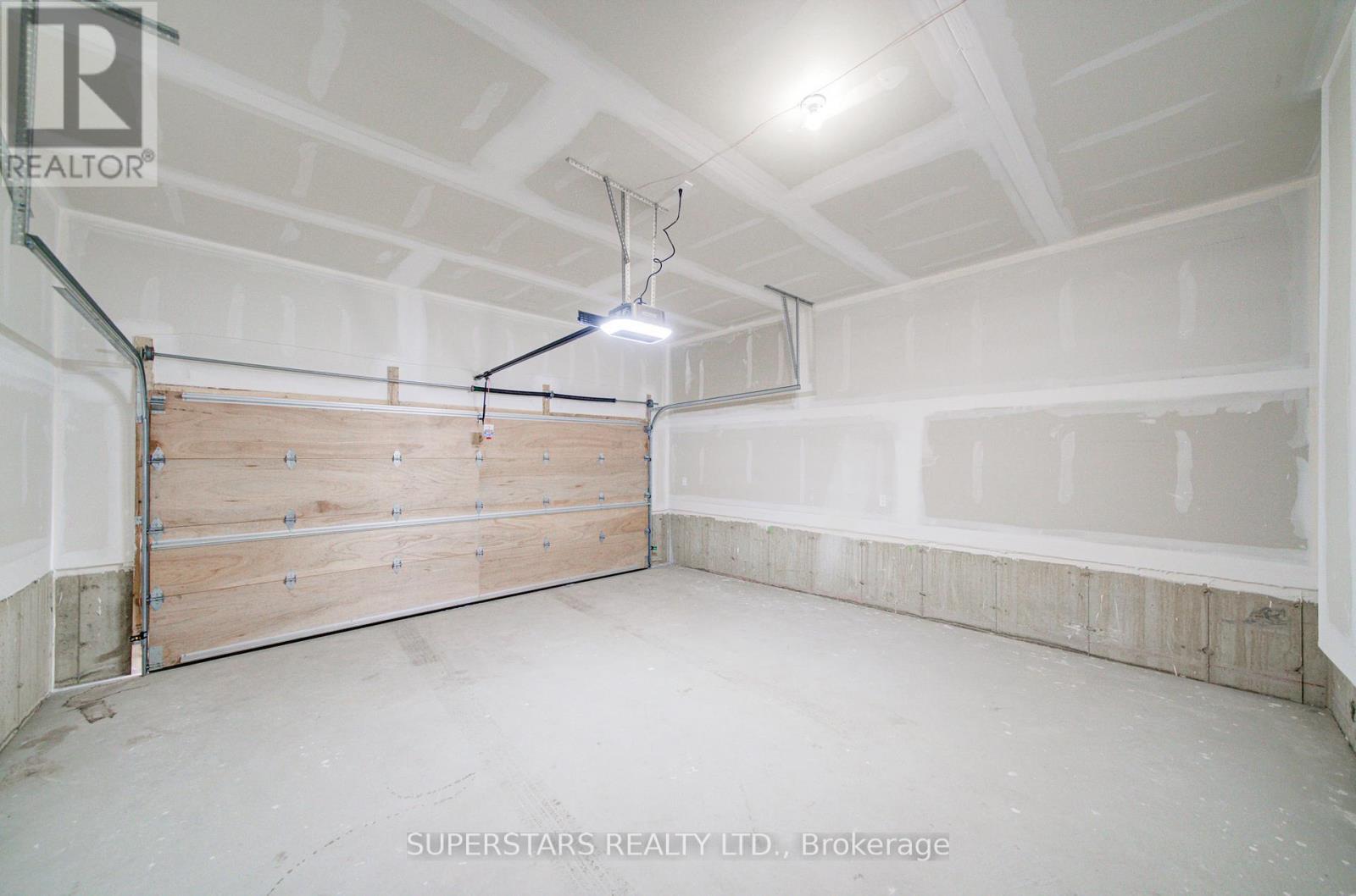 12 Chapple Lane, Richmond Hill, Ontario  L4B 0J4 - Photo 42 - N12883440