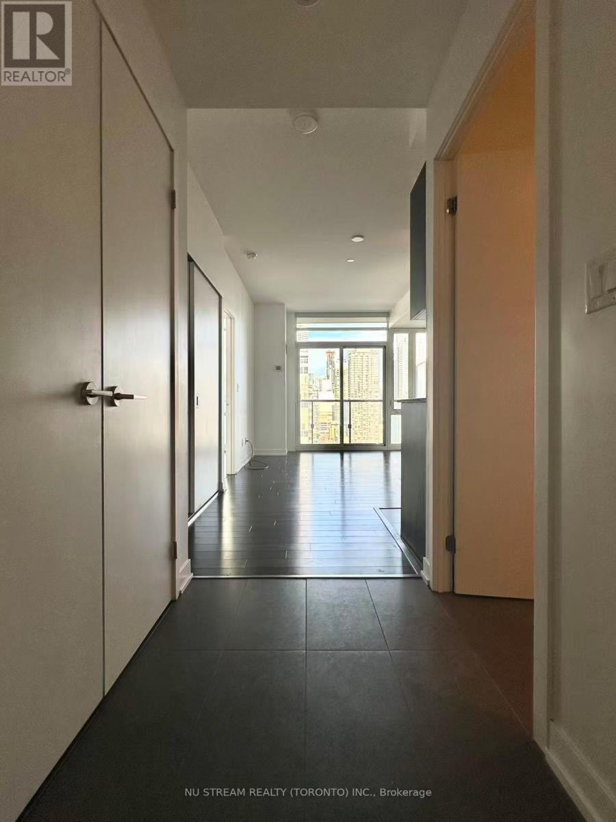 1808 - 170 Fort York Boulevard, Toronto, Ontario  M5V 0E6 - Photo 2 - C12962392