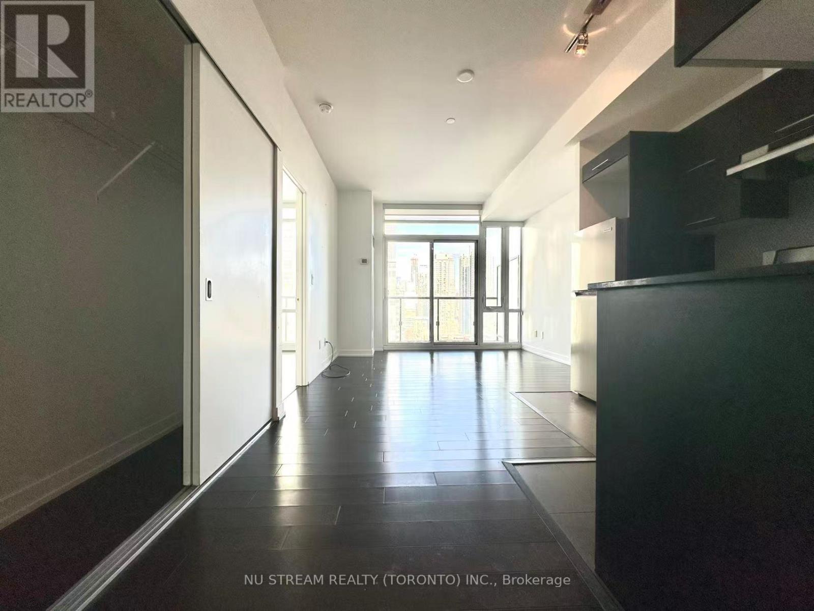 1808 - 170 Fort York Boulevard, Toronto, Ontario  M5V 0E6 - Photo 3 - C12962392