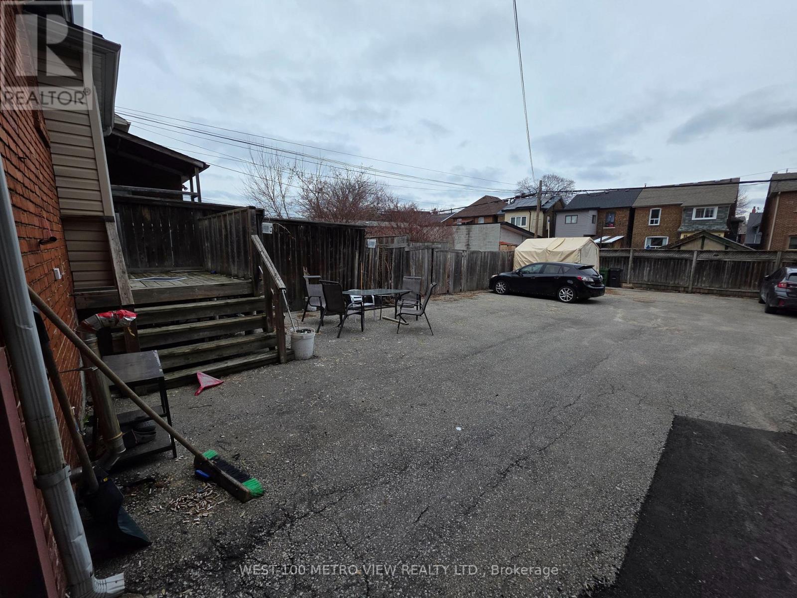 1733 Dufferin Street, Toronto, Ontario  M6E 3N9 - Photo 11 - C12962412