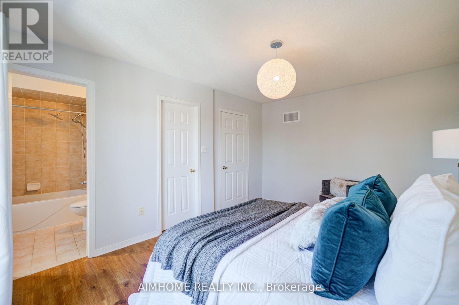 27 Warrington Way, Markham, Ontario  L6C 0B9 - Photo 24 - N12962400