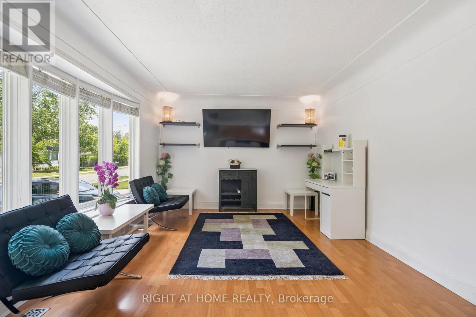 2343 Mountainside Drive, Burlington, Ontario  L7P 1C1 - Photo 10 - W12962410