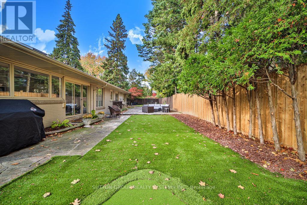 3 Twyford Court, Toronto, Ontario  M9A 1W7 - Photo 42 - W12962414