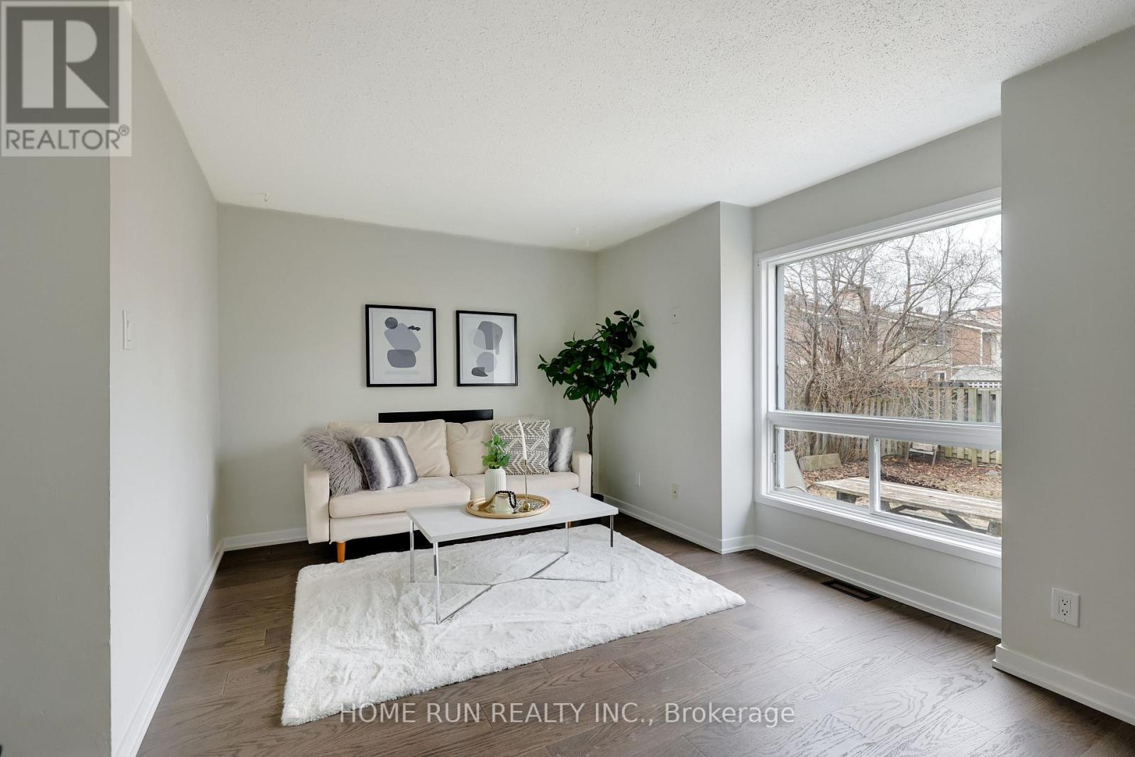 16 Sovereign Avenue, Ottawa, Ontario  K2G 4Y1 - Photo 10 - X12962250