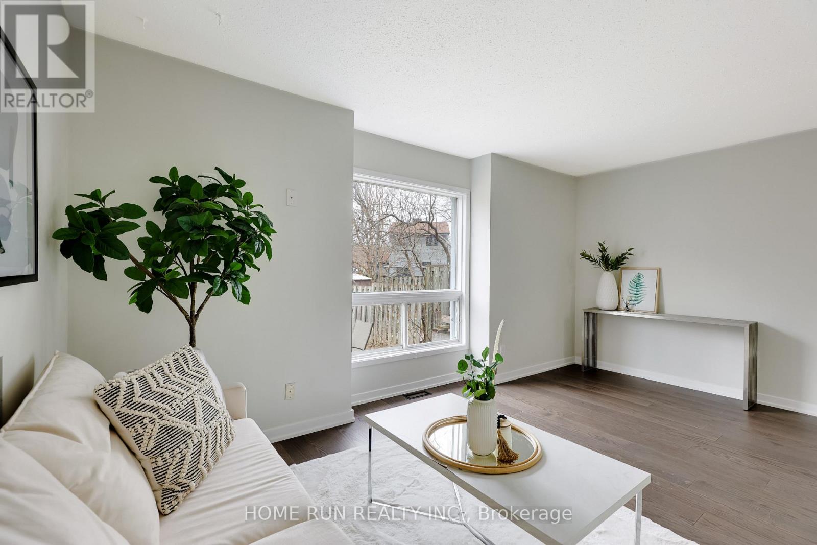 16 Sovereign Avenue, Ottawa, Ontario  K2G 4Y1 - Photo 11 - X12962250