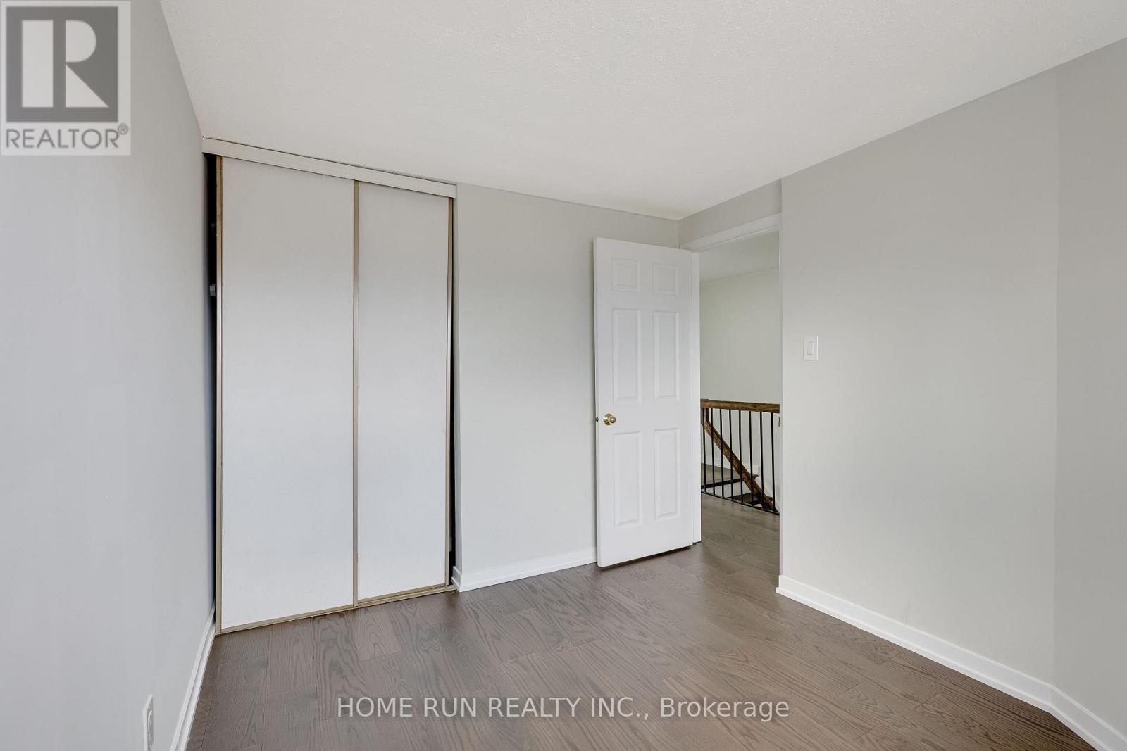 16 Sovereign Avenue, Ottawa, Ontario  K2G 4Y1 - Photo 28 - X12962250