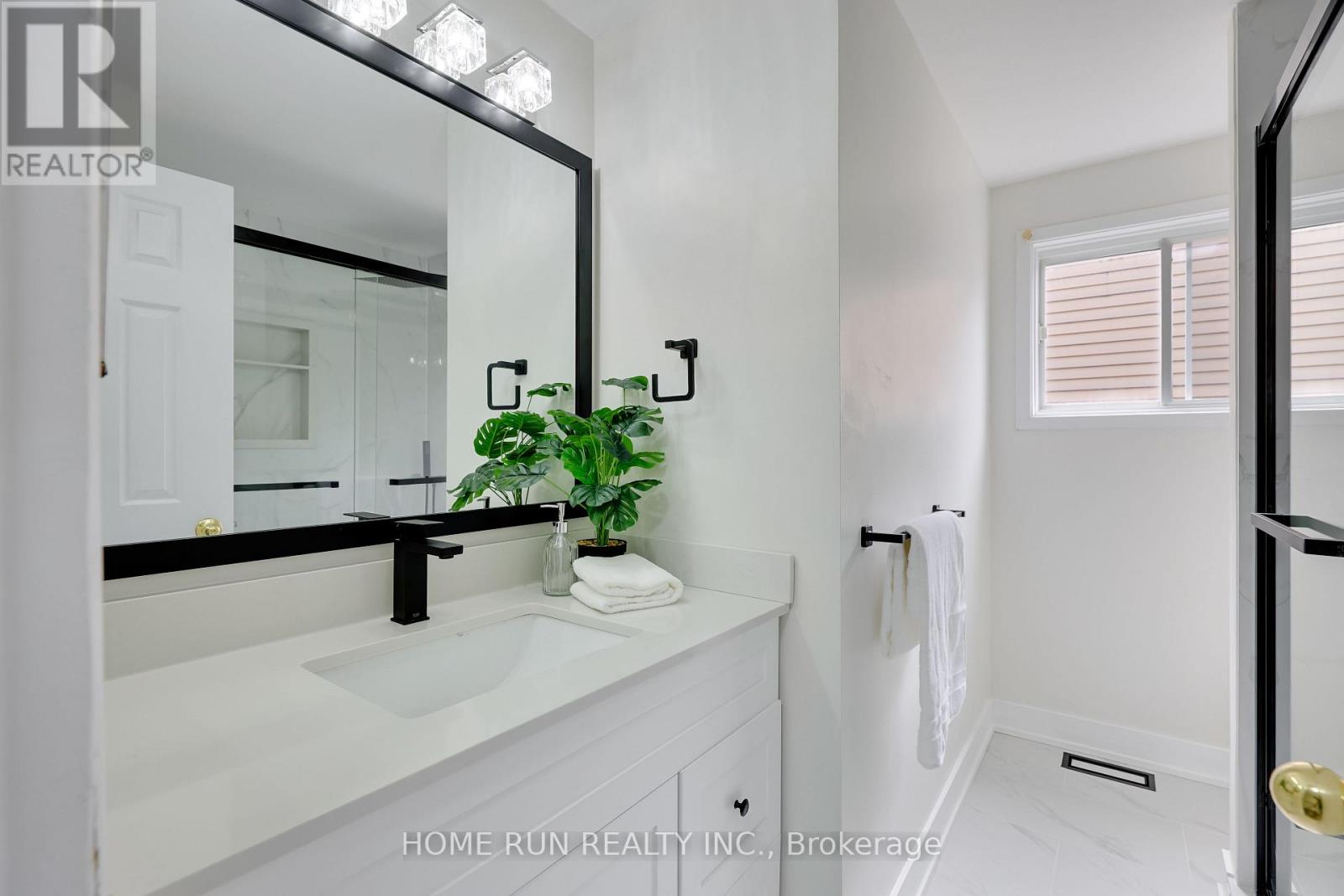 16 Sovereign Avenue, Ottawa, Ontario  K2G 4Y1 - Photo 31 - X12962250