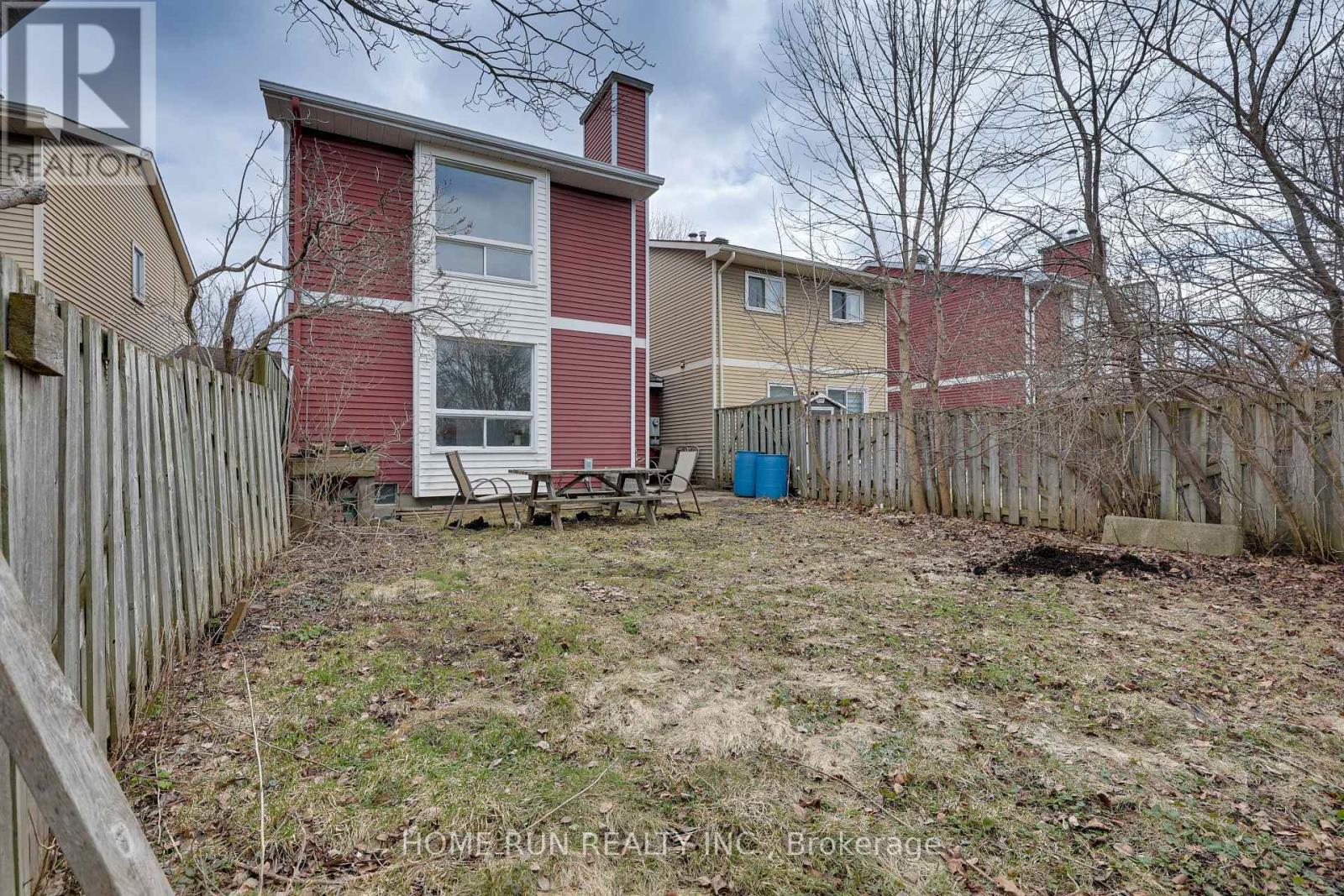 16 Sovereign Avenue, Ottawa, Ontario  K2G 4Y1 - Photo 40 - X12962250