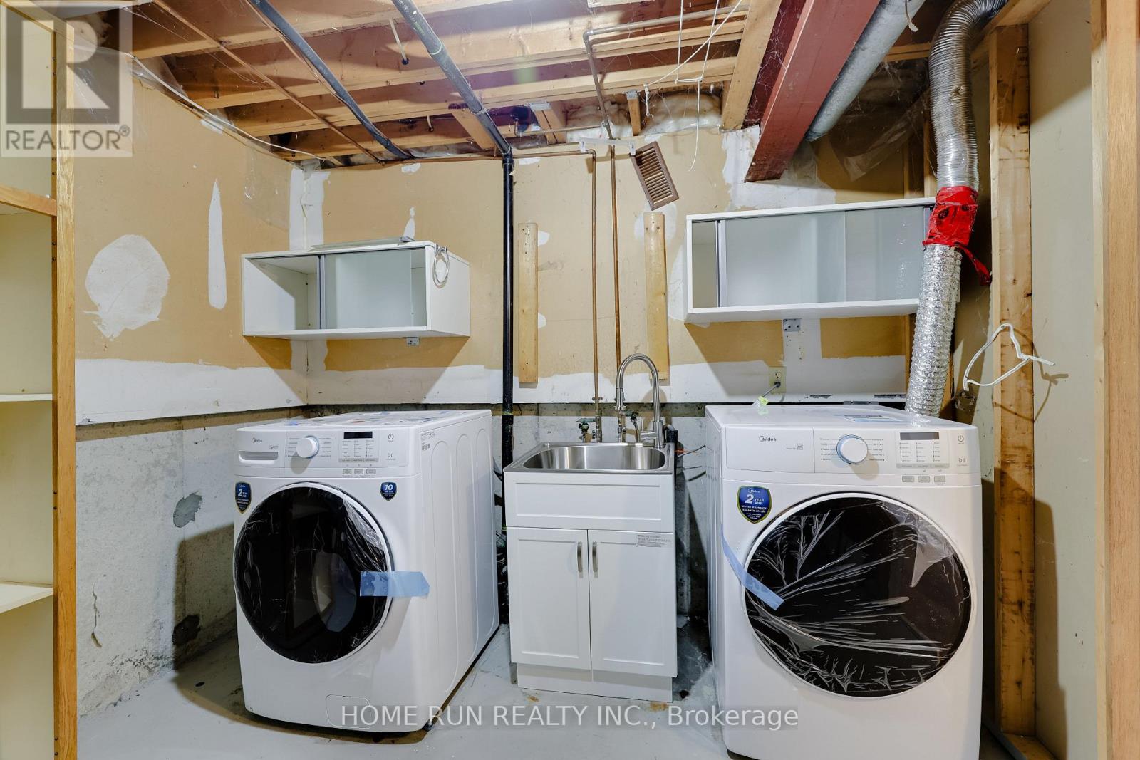 16 Sovereign Avenue, Ottawa, Ontario  K2G 4Y1 - Photo 38 - X12962250