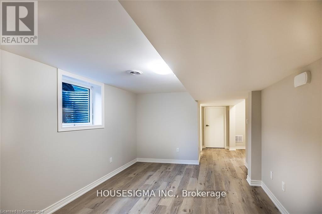 Lower - 548 Ontario Street, St. Catharines, Ontario  L2N 4N5 - Photo 3 - X12962408