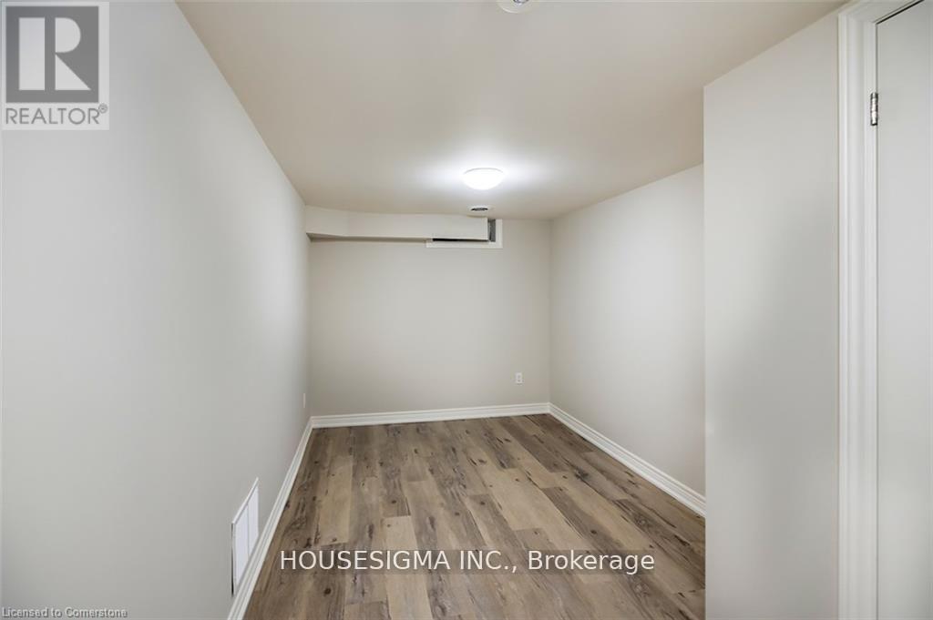 Lower - 548 Ontario Street, St. Catharines, Ontario  L2N 4N5 - Photo 8 - X12962408