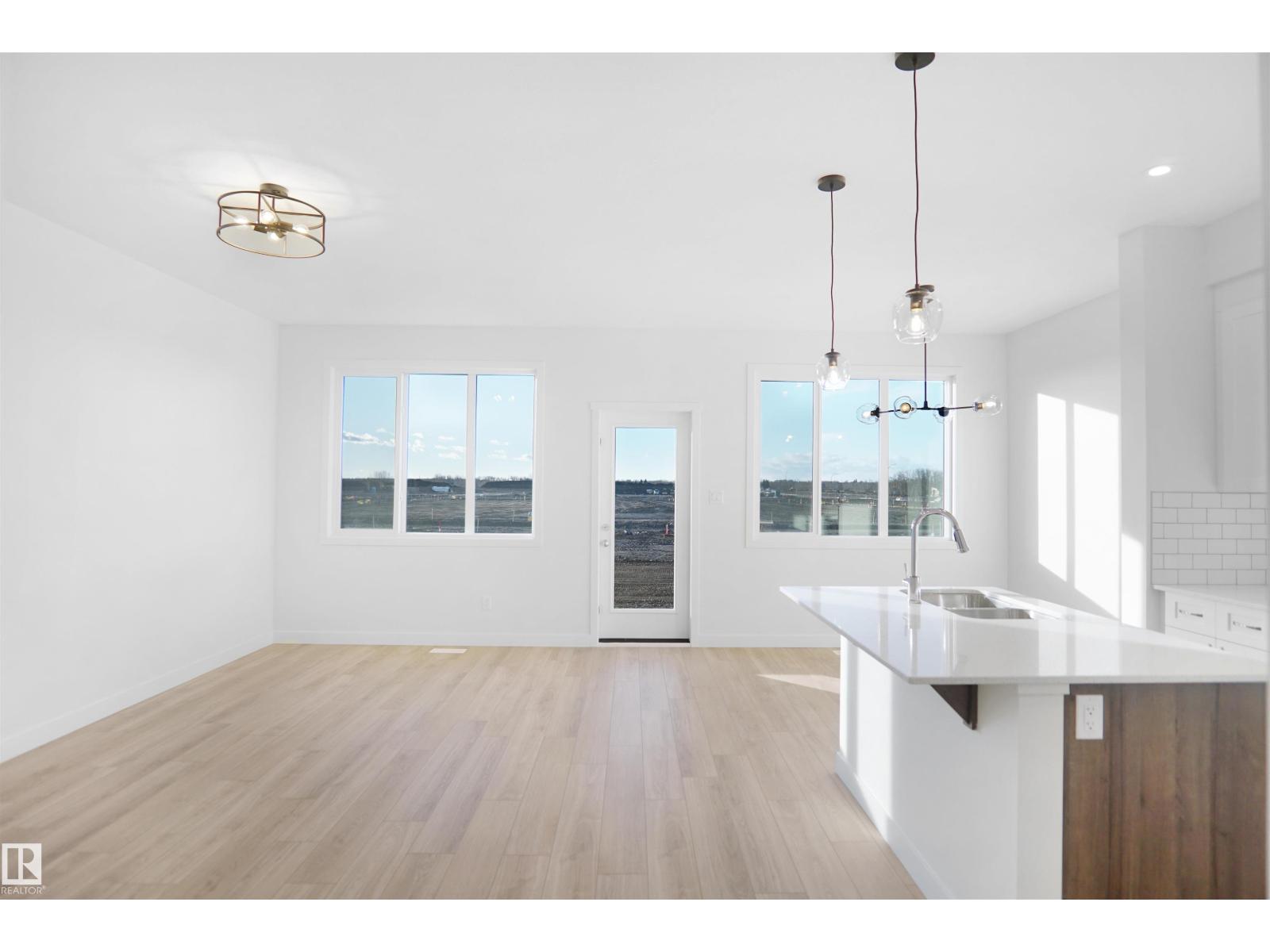 8448 183 Av Nw, Edmonton, Alberta  T5Z 0X3 - Photo 4 - E4480836