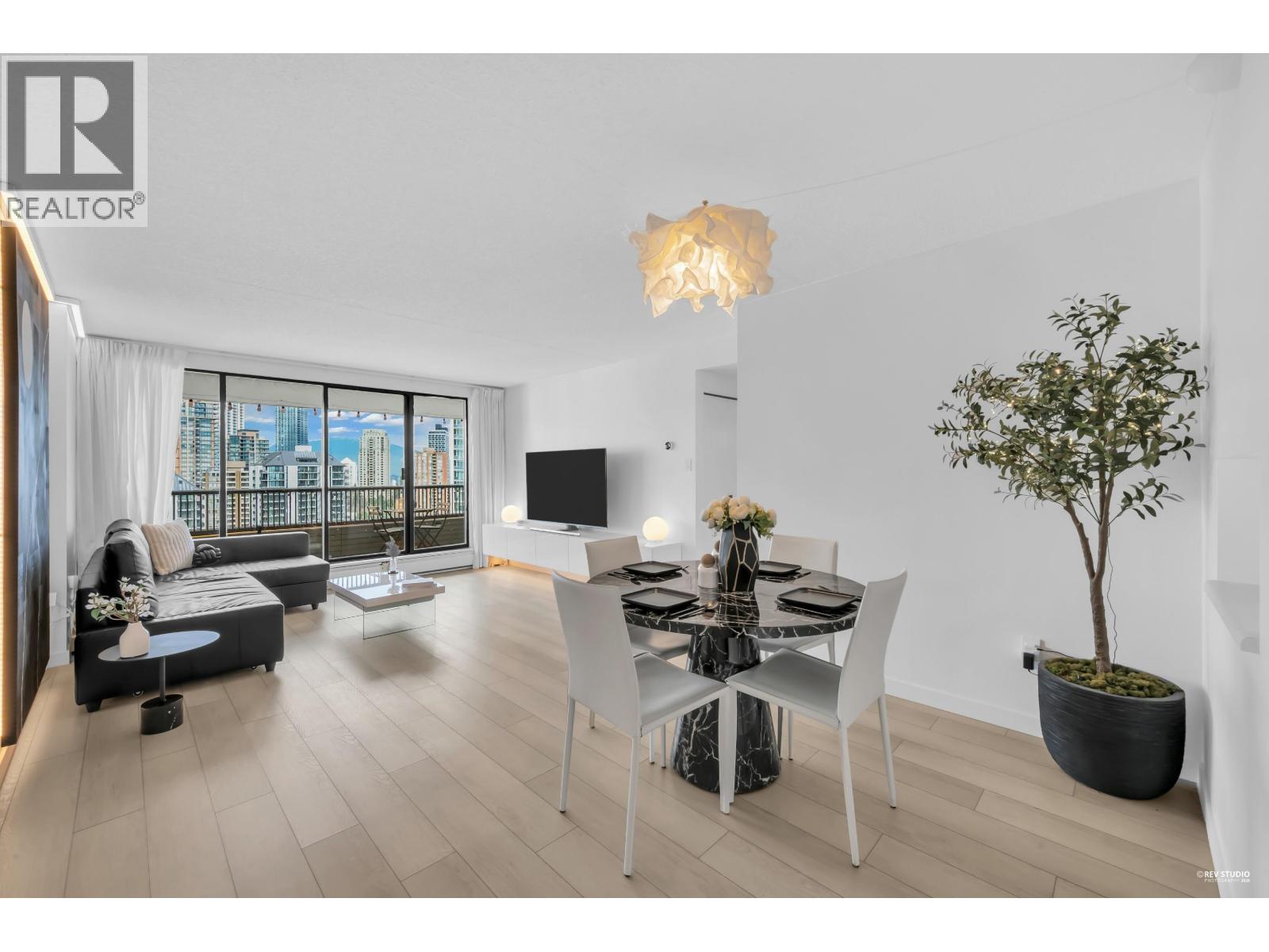 1703 6595 WILLINGDON AVENUE, Burnaby, British Columbia