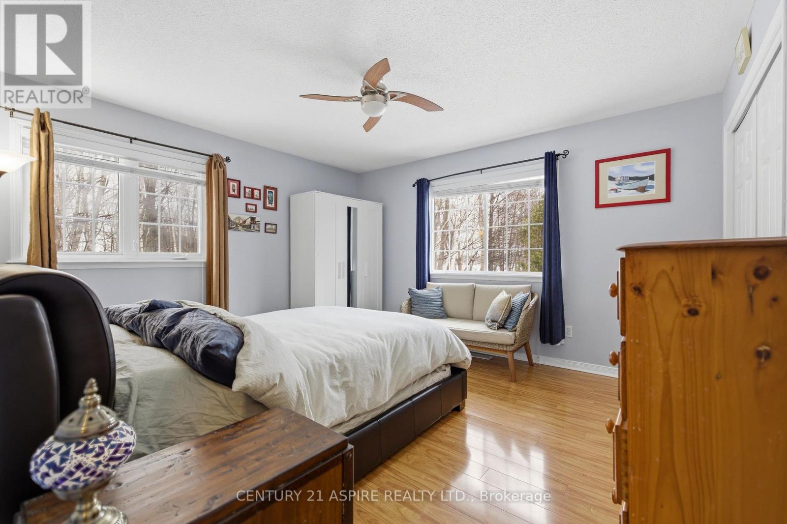 27 Bayshore Drive, Petawawa, Ontario  K8H 3R7 - Photo 21 - X12962426