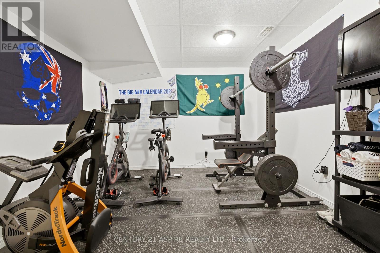 27 Bayshore Drive, Petawawa, Ontario  K8H 3R7 - Photo 35 - X12962426