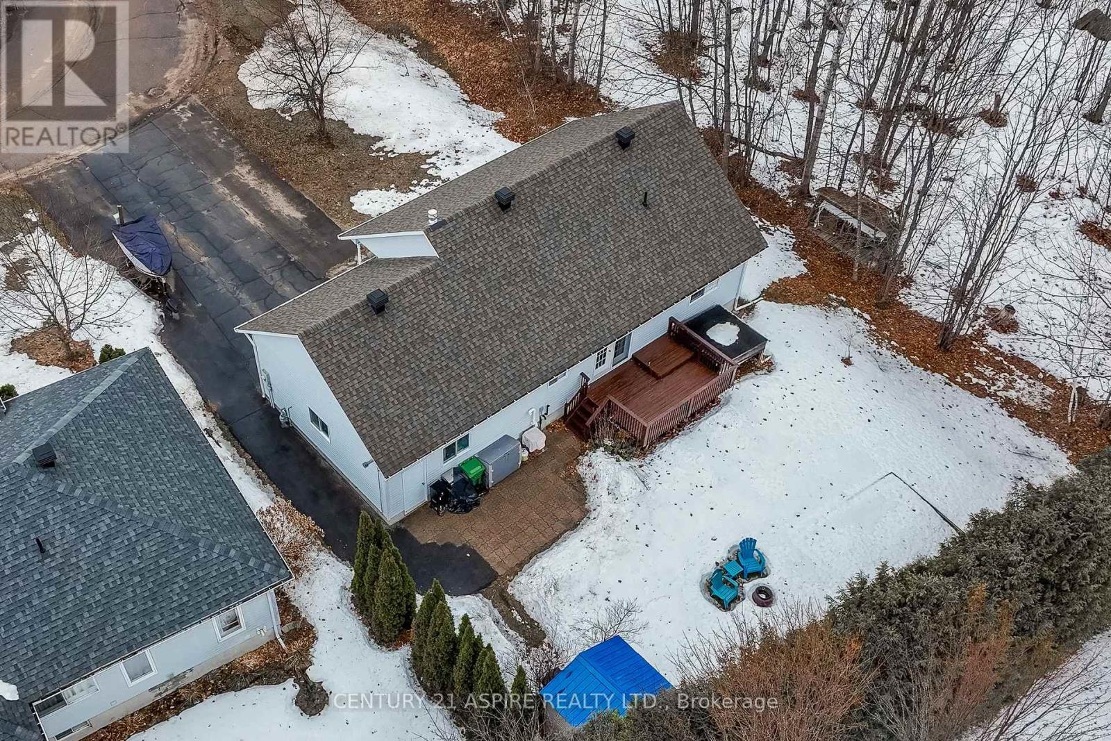 27 Bayshore Drive, Petawawa, Ontario  K8H 3R7 - Photo 48 - X12962426